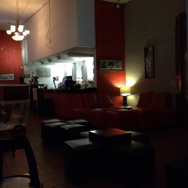 รูปภาพถ่ายที่ La Casona Café &amp; Bar โดย Jr R. เมื่อ 11/10/2014