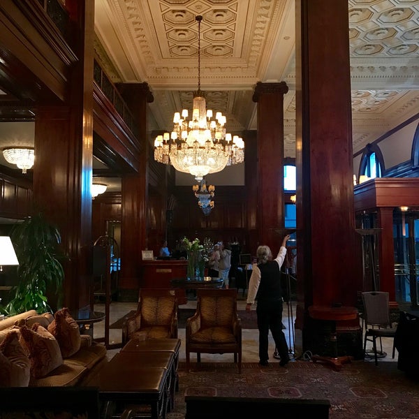 Photo taken at The Benson Portland, Curio Collection by Hilton by Jenny L. on 9/3/2018