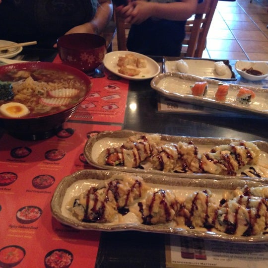 Снимок сделан в Yummy Grill &amp; Sushi пользователем Chris A. 11/25/2012