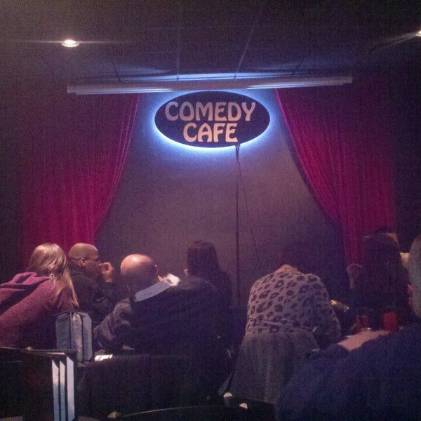 Foto tirada no(a) Comedy Cafe por Shem B. em 3/17/2013