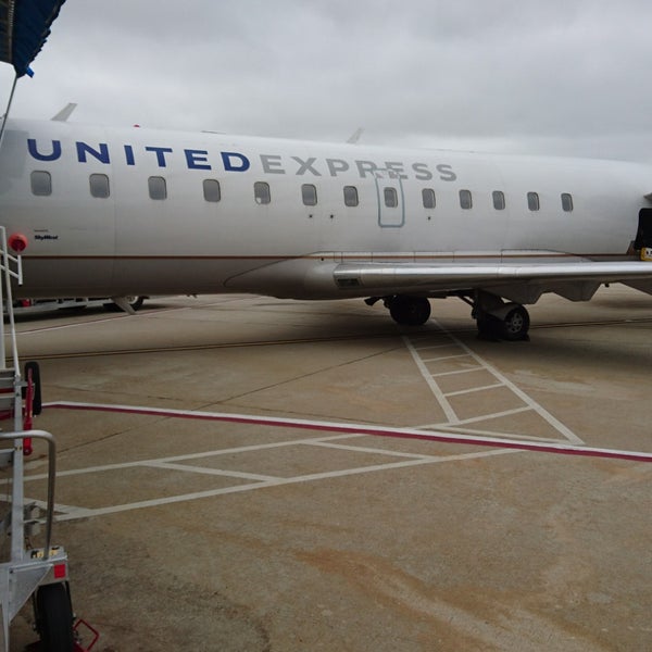 6/15/2018에 Tomohiko Y.님이 Monterey Regional Airport (MRY)에서 찍은 사진