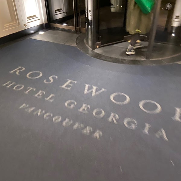 Photo prise au Rosewood Hotel Georgia par Brian W. le1/24/2020