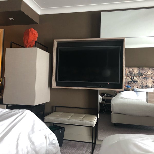Das Foto wurde bei London Marriott Hotel Regents Park von Brian W. am 7/22/2019 aufgenommen