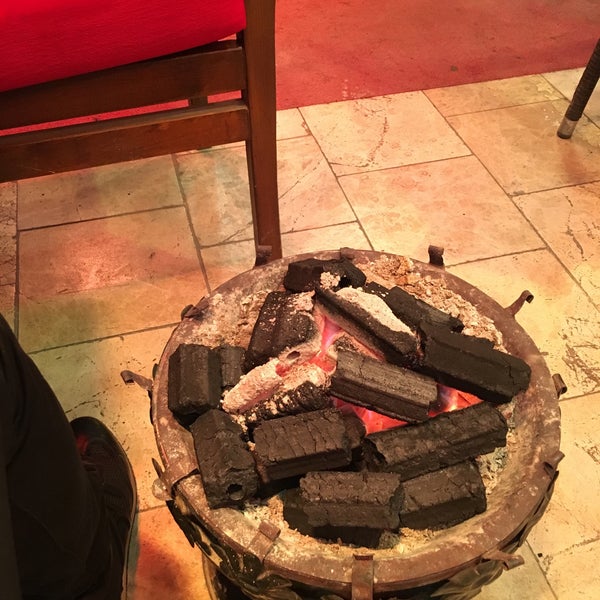 รูปภาพถ่ายที่ Siyabo Cafe &amp; Restaurant โดย Kaan Z. เมื่อ 2/15/2017