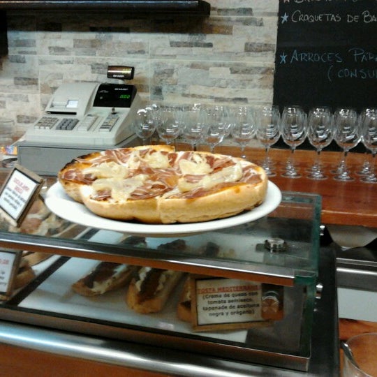 รูปภาพถ่ายที่ Restaurante Arrocería Caroba โดย Alfonso V. เมื่อ 2/3/2013