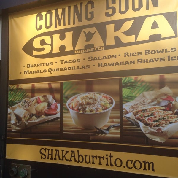 Photo prise au Shaka Burrito par Lisa Yvette L. le10/15/2013