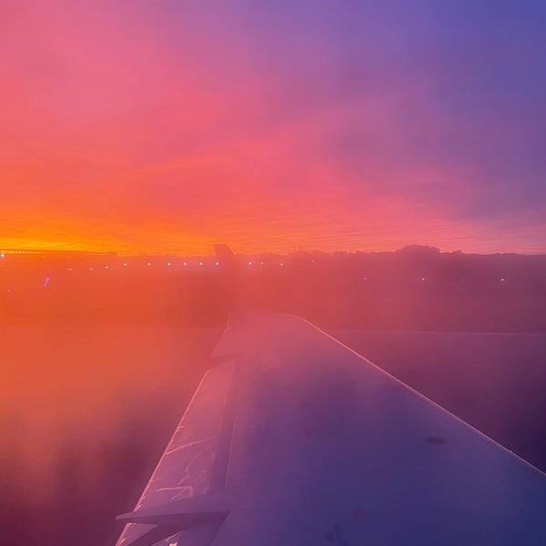 Снимок сделан в Yeager Airport (CRW) пользователем ᴡ A. 10/28/2021