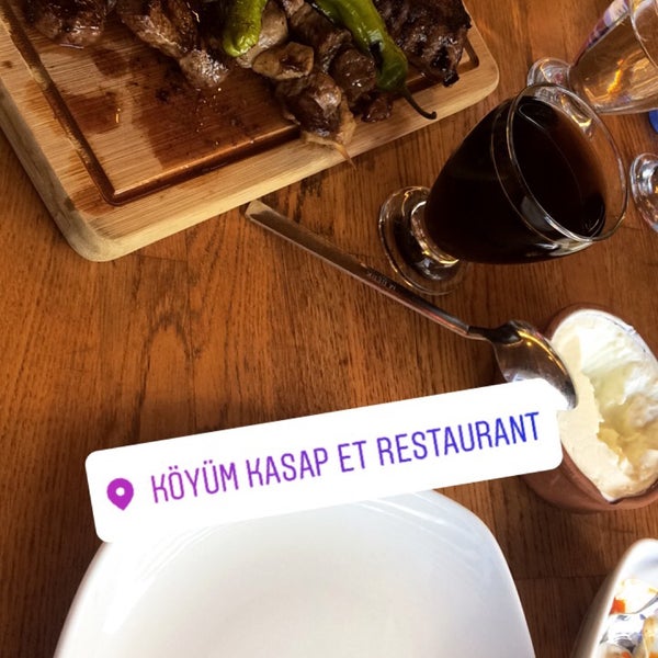 รูปภาพถ่ายที่ Köyüm Kasap &amp; Et Restaurant โดย Mehtap İ. เมื่อ 8/31/2017