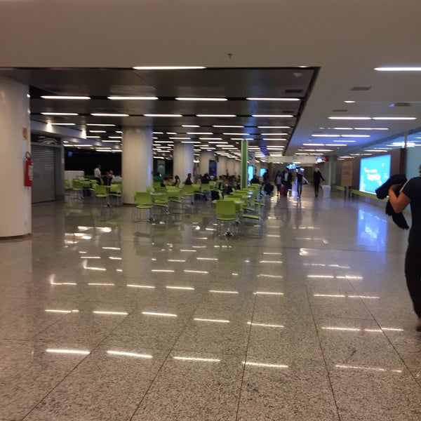 Foto tirada no(a) Aeroporto Internacional de Brasília / Presidente Juscelino Kubitschek (BSB) por Rennielson A. em 11/19/2016
