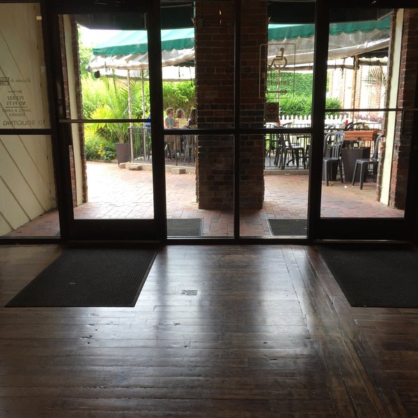 Carr Mill Mall Carrboro'da Alışveriş Merkezi