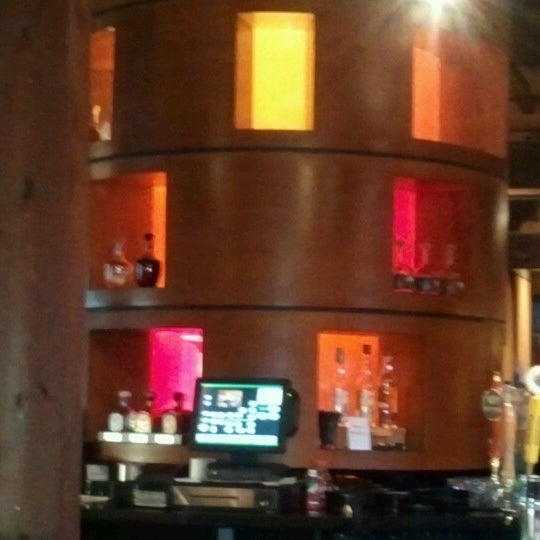 รูปภาพถ่ายที่ Jibarra Mexican Tequila Lounge โดย L Troy A. เมื่อ 1/19/2013
