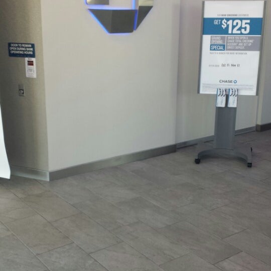 Chase Bank Southeast Jacksonville 4372 Southside Blvd Ste 201