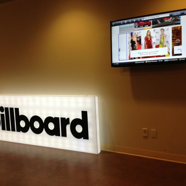 Photo taken at Billboard by EdzizleMizzle on 5/19/2014