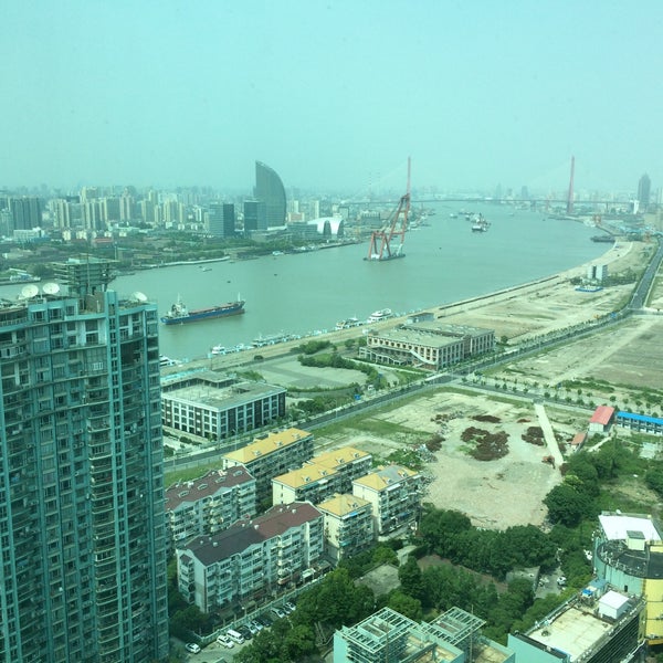 Das Foto wurde bei The Eton Hotel Shanghai (裕景大饭店) von Claudio am 6/14/2015 aufgenommen