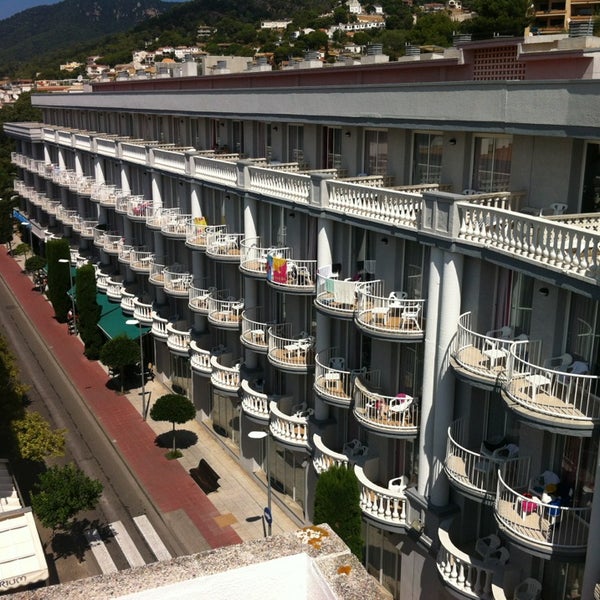 Photo taken at Hotel Don Juan Tossa by TOT XARXES on 9/5/2013