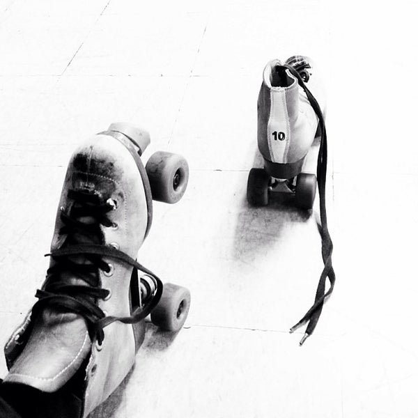 11/10/2013 tarihinde Brandon T.ziyaretçi tarafından Crazy Legs Skate Club'de çekilen fotoğraf