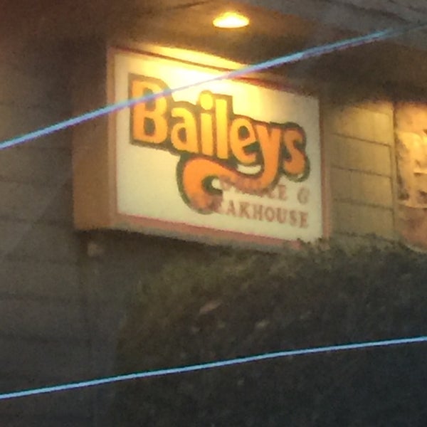 8/24/2016に🇯🇲Biggz🇻🇮がThe Original Bailey&#39;s Rib &amp; Steakhouseで撮った写真