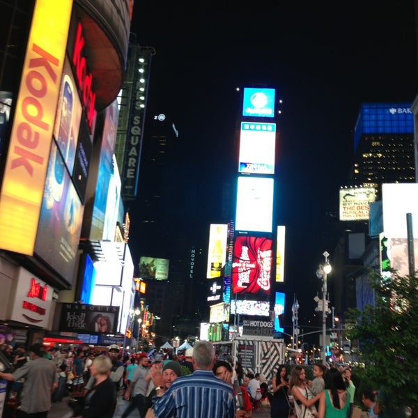 Снимок сделан в Broadway @ Times Square Hotel пользователем Abdulaziz A. 6/10/2013