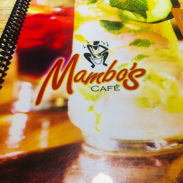 Foto diambil di Mambo&#39;s Cafe oleh 🐷NiNee🐷 pada 6/1/2019