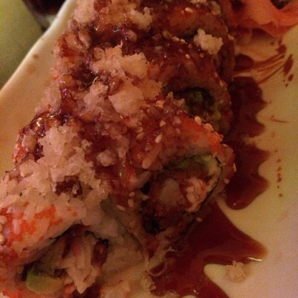 Foto diambil di Sushi Joe oleh LaTati pada 2/3/2014