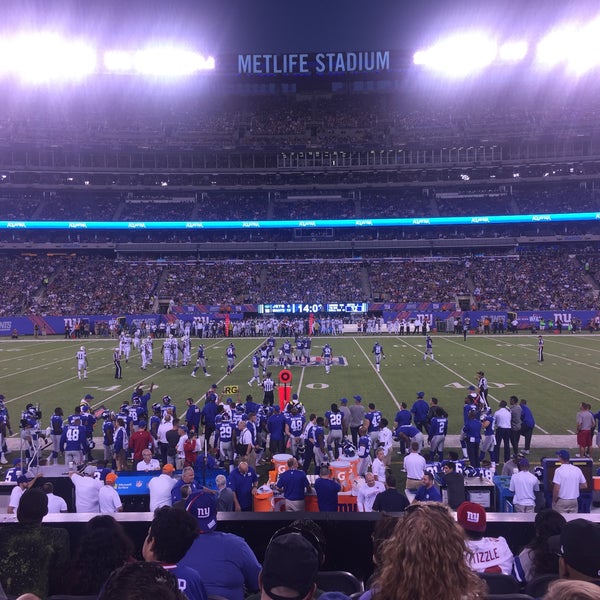 Снимок сделан в MetLife Stadium пользователем Ewo 8/27/2017