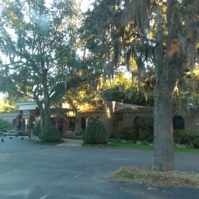 Photo taken at Bellingrath Gardens and Home by Sulley W. on 11/24/2012