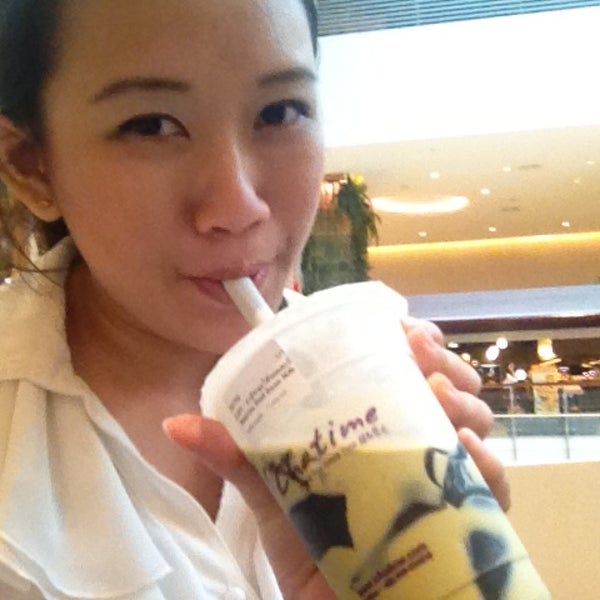 Photo taken at Chatime by Pailin P. on 4/23/2013