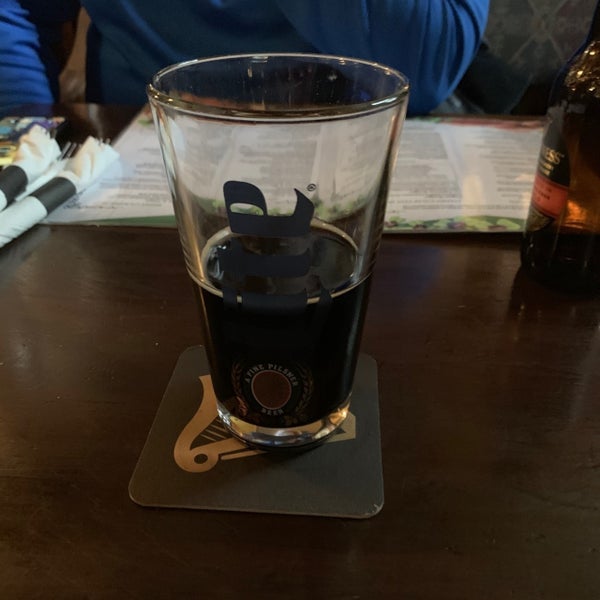 Foto tirada no(a) Quigley&#39;s Irish Pub por Vinnie em 2/24/2019