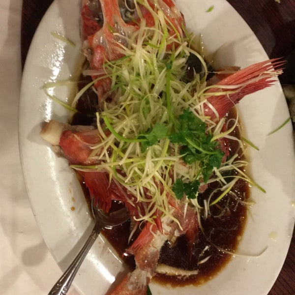 4/23/2016 tarihinde Abbas D.ziyaretçi tarafından Confucius Seafood Restaurant'de çekilen fotoğraf