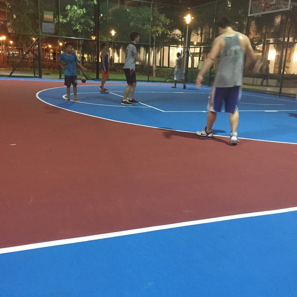 Buangkok Basketball Court Singapore'de Basketbol Sahası
