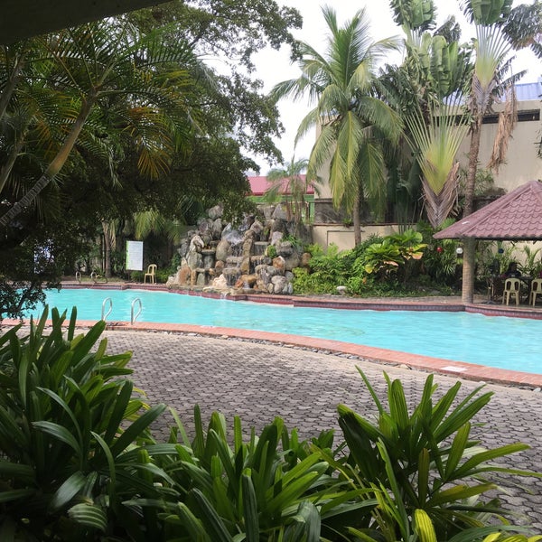 La Filipiniana Hotel Poolside - Hotel Pool in City of Calapan