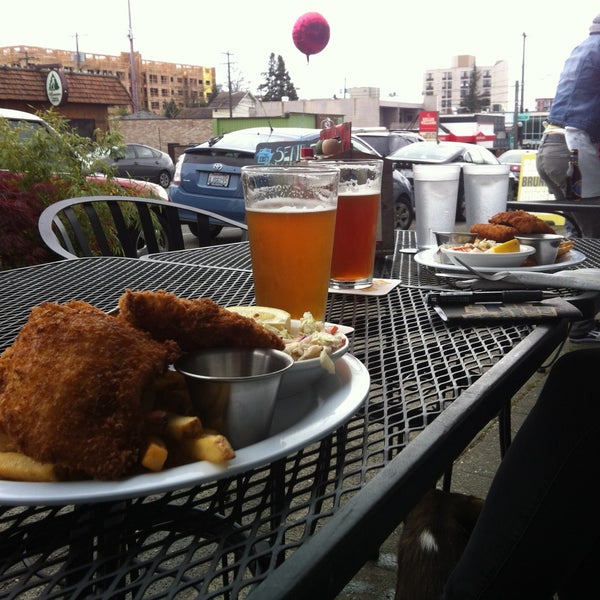 4/20/2013 tarihinde Luis A.ziyaretçi tarafından Seattle Fish Company'de çekilen fotoğraf