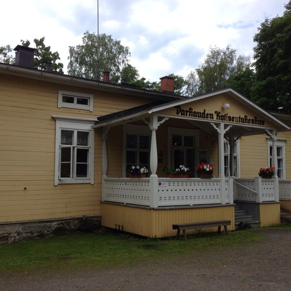 Photos At Varkauden Kotiseutukeskus Ravintola Tyyskanhovi