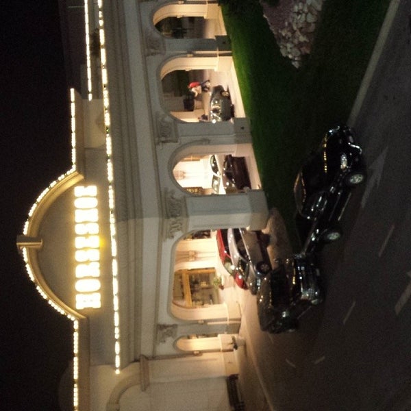 Foto diambil di Whiskey Roadhouse - Horseshoe Casino oleh The J. pada 10/13/2013