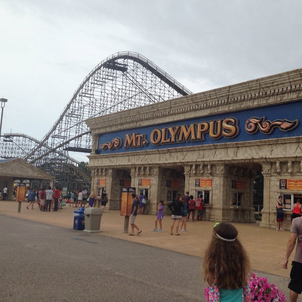 Foto tirada no(a) Mt Olympus Water Park and Theme Park Resort por Sammy C. em 7/6/2016