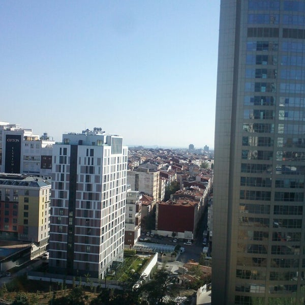 fen edebiyat fakultesi istanbul da universite akademi binasi