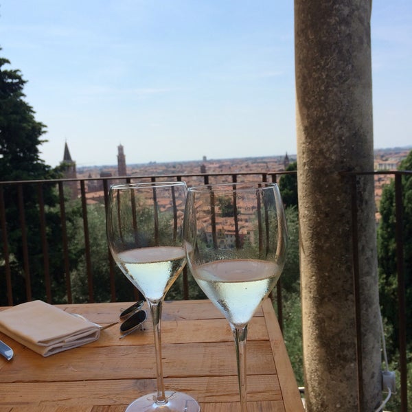 8/3/2016 tarihinde Alex S.ziyaretçi tarafından TeodoricoRe Restaurant Bar Verona'de çekilen fotoğraf