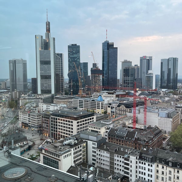 4/30/2022 tarihinde Martinziyaretçi tarafından JW Marriott Hotel Frankfurt'de çekilen fotoğraf