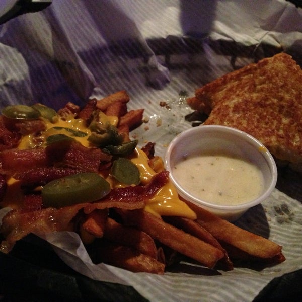 House Divided Bar and Grill - 4 tips