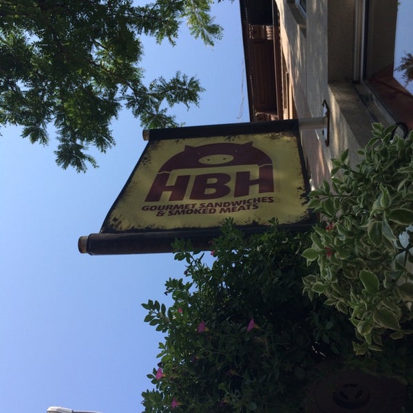 Foto diambil di HBH Gourmet Sandwiches &amp; Smoked Meats oleh Sid C. pada 7/12/2014