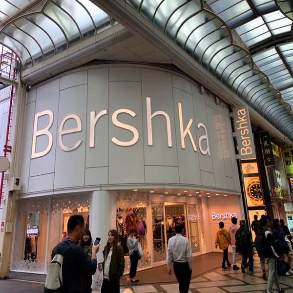 Bershka 心斎橋 Osaka 大阪府 Bershka 心斎橋 Osaka 大阪府