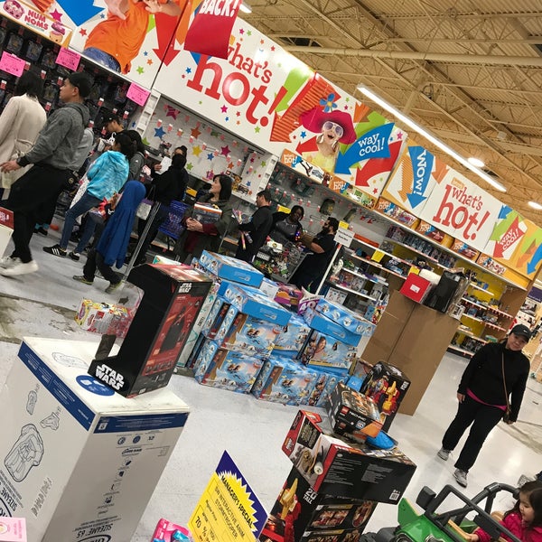 Toys"R"Us (Now Closed) Toy Store in San Jose