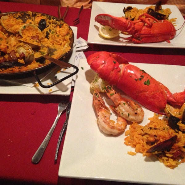11/21/2013 tarihinde André T.ziyaretçi tarafından VIVO Spanish Tapas Restaurant &amp; Lounge'de çekilen fotoğraf