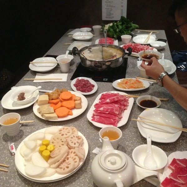 Photo taken at Happy Lamb Hot Pot, Richmond 快乐小羊 by Mike L. on 5/24/2013
