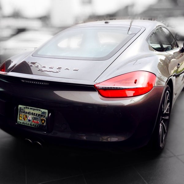 Photo taken at The Auto Gallery Porsche by Fabio B. on 1/21/2014
