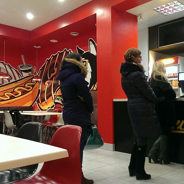 Кафе лайки магадан. Лайка в ресторане. Лайк кафе конаково. Лайка кафе. Лайка в ресторане.