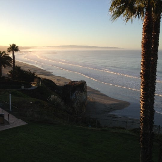 11/19/2012にManoj S.がSeaCrest OceanFront Hotel in Pismo Beachで撮った写真