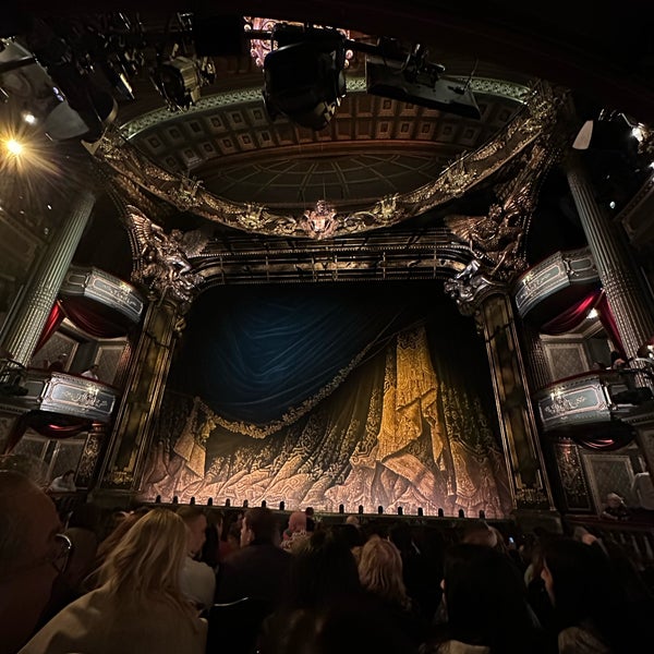 12/19/2023にCharmaine MaeがHis Majesty&#39;s Theatreで撮った写真
