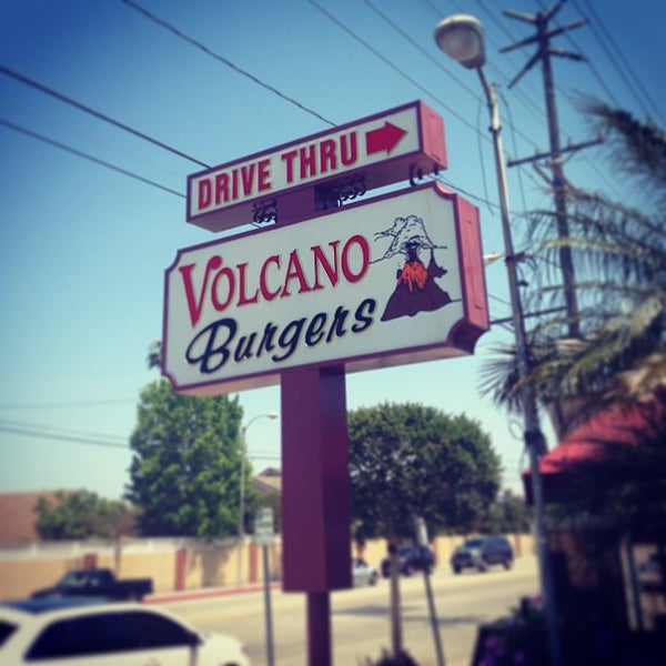 Volcano Burgers 3652 Cerritos Ave