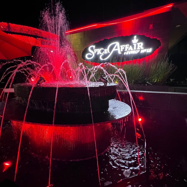 รูปภาพถ่ายที่ Spice Affair Beverly Hills Indian Restaurant โดย Shah M. เมื่อ 12/21/2022